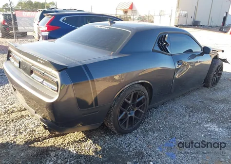2016 Dodge Challenger 392 Hemi Scat Pack Shaker from USA, damaged, VIN 2C3CDZFJ5GH309575